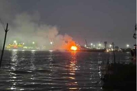 Đồng Nai: Tàu chở xăng bốc cháy, 2 người chết, một người mất tích