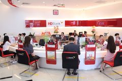 HDBank liên tiếp được vinh danh là doanh nghiệp phát triển bền vững