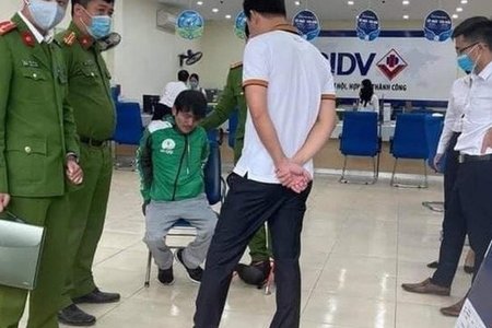 Bắt giữ tên cướp ngân hàng BIDV tại Hà Nội