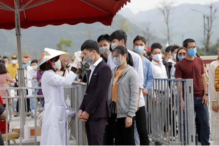 Yêu cầu Ban Quản lý chùa Tam Chúc siết chặt việc thực hiện '5K' đối với du khách