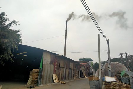 Gia Lâm (Hà Nội): Cơ sở gỗ ép Lâm Hùng hoạt động gây ô nhiễm môi trường