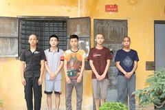 Tạm giữ 5 đối tượng sử dụng trái phép chất ma túy trong quán karaoke