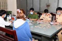 Hà Nam: Xử phạt 16 người không đeo khẩu trang, tụ tập ăn uống