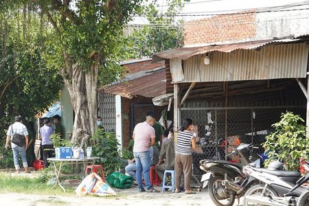 Nghi án con sát hại cha rồi chôn xác dưới sàn nhà ở Tây Ninh