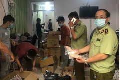 Phát hiện kho đồ chơi tình dục số lượng lớn không rõ nguồn gốc ở TP.HCM