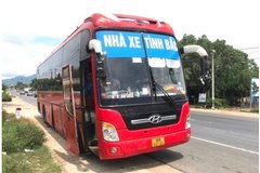 Phát hiện xe khách chở 5 người Trung Quốc trốn trong khoang hành lý vượt gần 2.000km