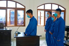 Chủ quán bar Romance và nhân viên lĩnh án tù vì chứa chấp khách chơi ma túy