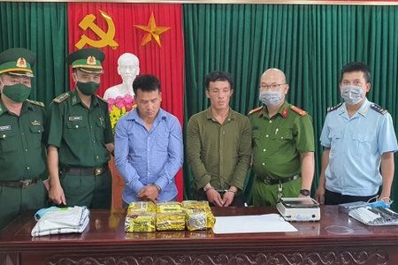 Nghệ An: Triệt phá đường dây buôn bán ma túy xuyên quốc gia, thu giữ 6kg ma túy đá