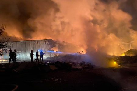 Cháy lớn tại công ty sản xuất nhựa bao bì ở Đồng Nai