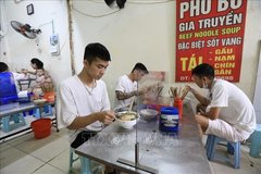 Từ 0 giờ ngày 26/6, Hưng Yên tạm dừng hoạt động nhà hàng, ăn uống, cắt tóc gội đầu