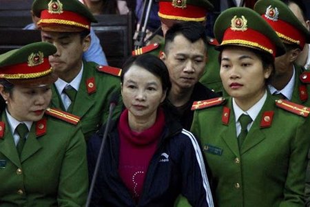 Mẹ nữ sinh giao gà ở Điện Biên sắp tiếp tục hầu tòa