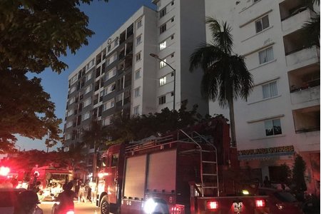 Cháy căn hộ chung cư ở Huế, nhiều người hoảng loạn tháo chạy