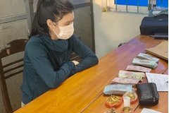 Quảng Bình: Con gái 'đục' két sắt trộm tiền, vàng của mẹ