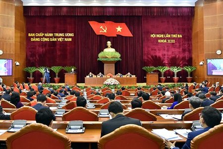 Ngày làm việc thứ ba của Hội nghị Trung ương ba