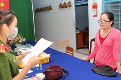 'Bà trùm' cầm đầu đường dây buôn lậu 51kg vàng bị bắt