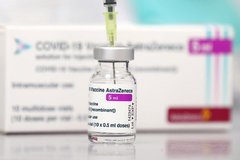 Thêm hơn 1,2 triệu liều vaccine COVID-19 của AstraZeneca về đến Việt Nam