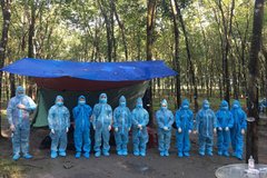 Bắt giữ 11 người từ Campuchia bơi qua sông nhập cảnh trái phép vào Việt Nam
