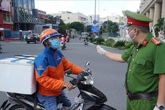 Hà Nội cho phép shipper hoạt động tại các quận, huyện 'vùng đỏ'