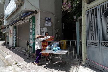 Hà Nội phong tỏa khu dân cư ở phường Thổ Quan với hơn 1.300 nhân khẩu