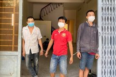 TP.HCM: Tạm giữ nhóm người đột nhập quán karaoke, trộm tài sản gần nửa tỷ đồng