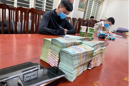 Khởi tố 18 đối tượng trong đường dây đánh bạc hàng chục tỷ đồng ở Hà Nội