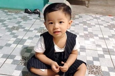 Bình Dương: Truy tìm bé trai 2 tuổi mất tích khi chơi trước nhà