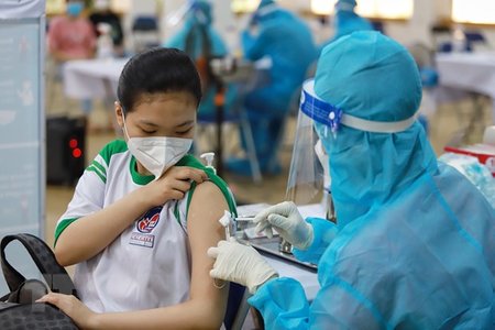 Đà Nẵng triển khai tiêm vaccine cho hơn 100.000 trẻ từ 12-18 tuổi từ tháng 11