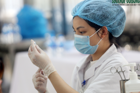 Ưu tiên bố trí vaccine để Hà Nội tiêm cho toàn bộ người dân từ 18 tuổi trở lên
