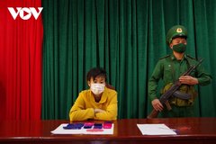 Điện Biên: Bắt 'nữ quái' vận chuyển 2000 viên ma tuý tổng hợp