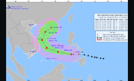 Bão Rai giật cấp 17 đang tiến vào biển Đông