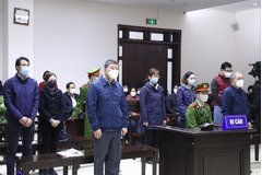 Cựu Giám đốc Bệnh viện Bạch Mai Nguyễn Quốc Anh lĩnh 5 năm tù