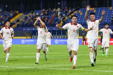 U23 Việt Nam thắng tưng bừng '7 sao' trong trận ra quân