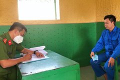 Cựu nhân viên ngân hàng chiếm đoạt gần 50 tỷ đồng của khách hàng rồi bỏ trốn