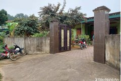 Nghệ An: Mẹ hốt hoảng phát hiện con trai tử vong trên giường