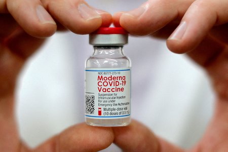 Tiêm vaccine Pfizer và Moderna cho trẻ 5-11 tuổi từ tháng 4