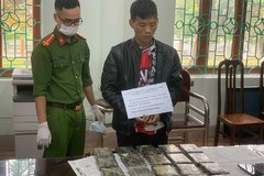 Bắt giữ đối tượng mua bán trái phép 20 bánh heroin ở Lai Châu