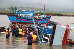 Thủ tướng chỉ đạo tập trung khắc phục hậu quả mưa lũ bất thường tại khu vực miền Trung