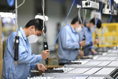 Đi làm ngày Giỗ Tổ Hùng Vương, Lễ 30/4 - 1/5, tiền lương được tính thế nào?