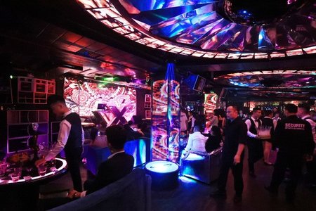 Hà Nội: Karaoke, quán bar, vũ trường hoạt động trở lại từ ngày 8/4