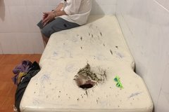 Tạm giữ người đàn ông khiếm thị lợi dụng bấm huyệt giao cấu với bé gái 14 tuổi