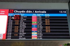 Mưa dông lớn, 7 chuyến bay không thể hạ cánh tại Tân Sơn Nhất