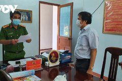 Bắt tạm giam Phó Cục trưởng Cục Thuế và Phó Giám đốc Sở Tư pháp tỉnh Phú Yên