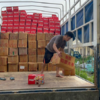 Tạm giữ hàng nghìn thùng bánh bông lan nghi nhập lậu tại Hà Nội