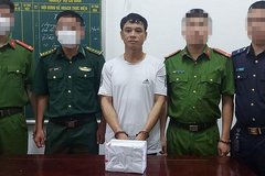 Bắt giữ đối tượng vận chuyển 6.000 viên ma túy, đâm thẳng xe vào lực lượng chức năng