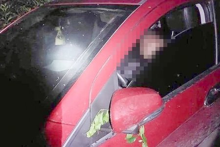 Điều tra vụ tài xế tử vong bất thường trong xe ô tô ở Nghệ An