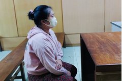 Người phụ nữ dùng dây siết cổ chủ nợ để 'bùng' tiền