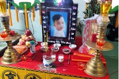 Điều tra vụ bé trai 18 tháng tuổi tử vong nghi bị bạo hành ở Long An
