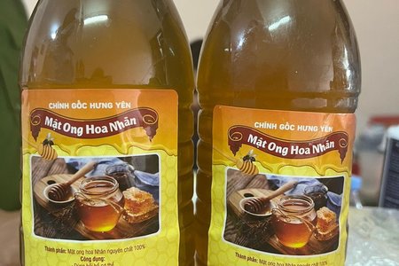 Bắt quả tang cơ sở dùng đường, mạch nha để sản xuất mật ong giả