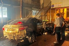 Phó Giám đốc nổi điên, lao xe ô tô vào công ty của vợ làm 4 người thương vong bị xử lý thế nào?