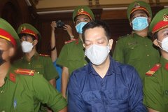 Vì sao hoãn phiên xử 'dì ghẻ' và cha ruột bạo hành dẫn đến tử vong bé gái 8 tuổi?